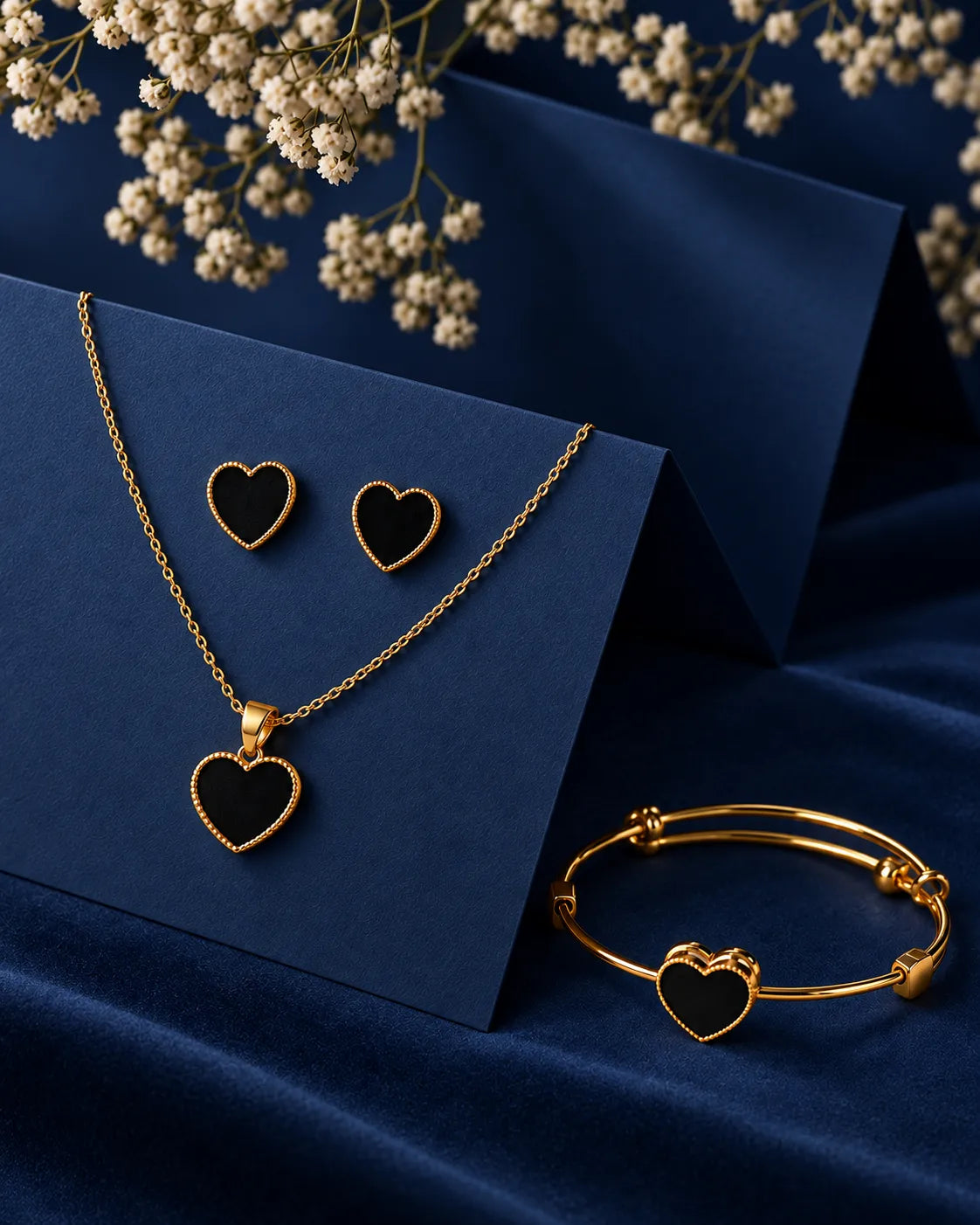 Midnight Heart Pendant, Earrings & Bracelet Set - close-up detail view